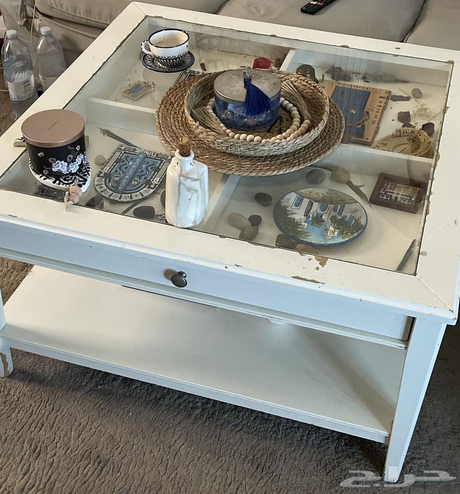 طاولة أيكيا واقفة مثل الألف64383650071169112