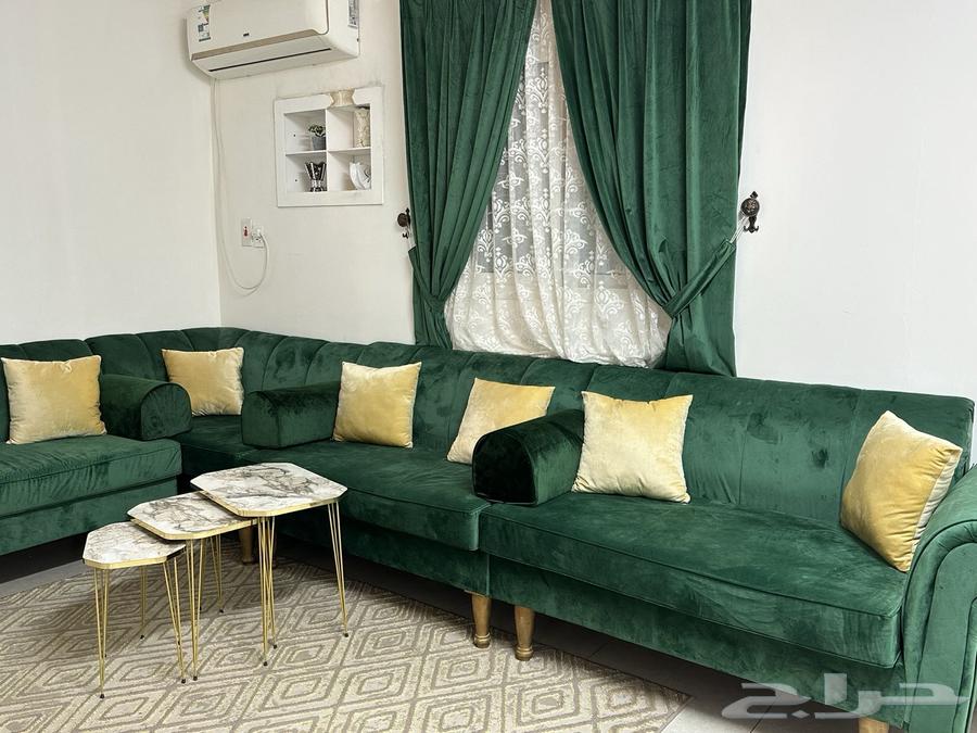 Sofa set with carpet and curtain64386262615682113