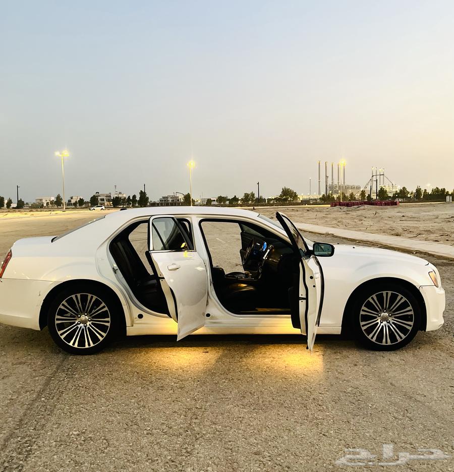 للبيع   كرايسلر 300S سبورت   موديل 2014   V664536334820227114