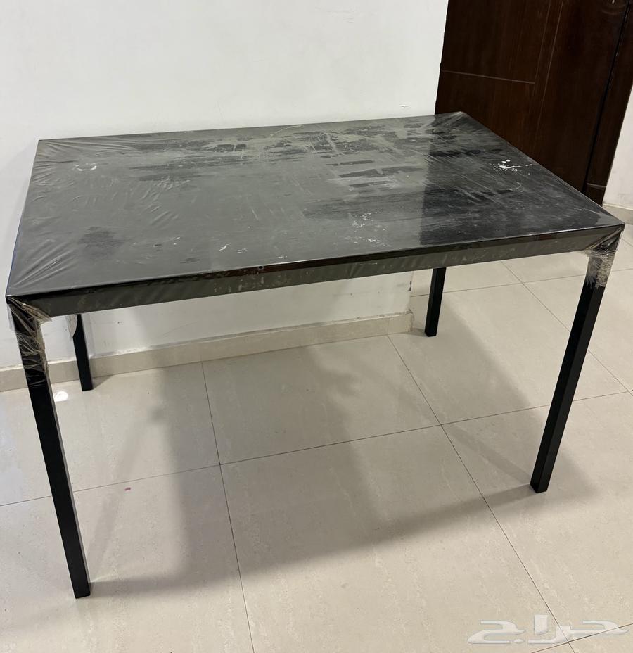 طاولة طعام من ايكيا64392346889474110
