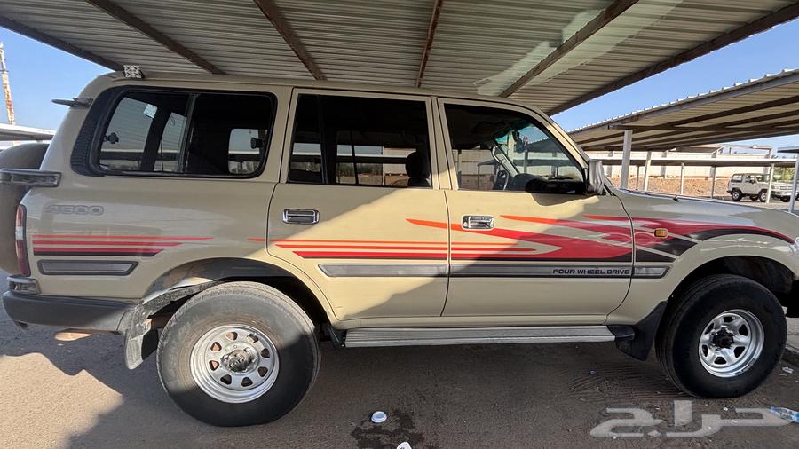 جيب صالون لاند كروزر للبيع او البدل الناسب64522865394819111