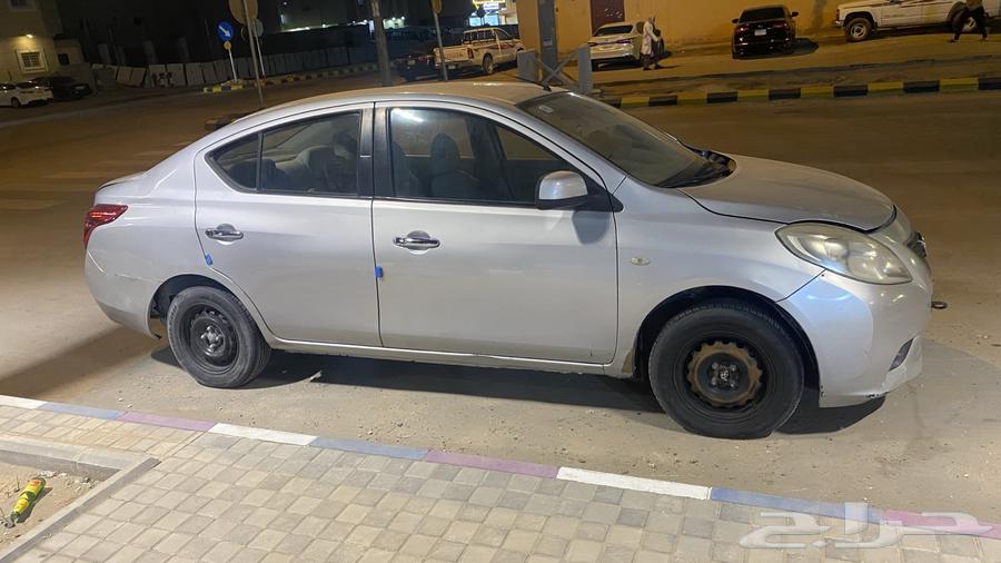 Sunny 2014 Silver, 215k on odometer64526954516865113