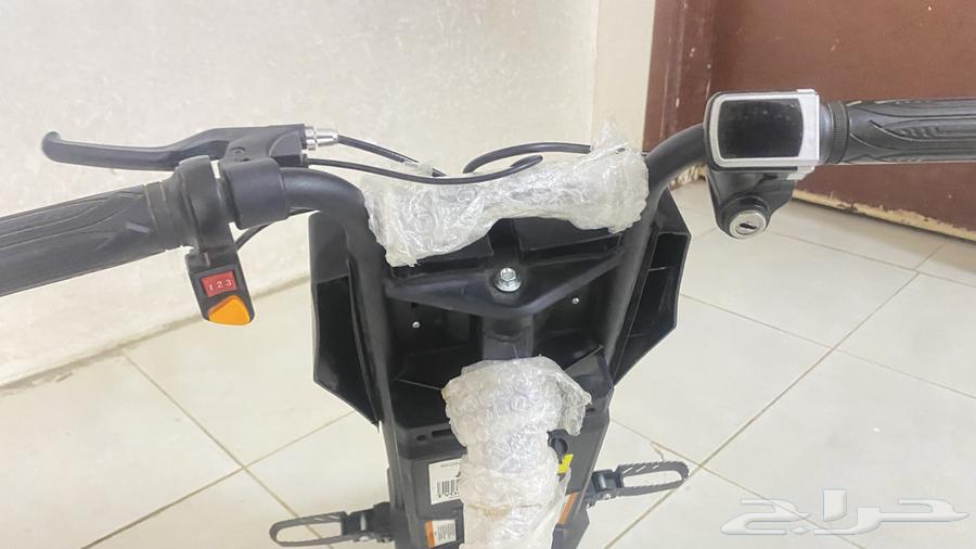 سكوتر درفت اسود اخو الجديد شغال بطاريه ممتازه64386710916609112