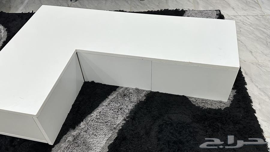 L-shaped shelf with three drawers64387899033859110