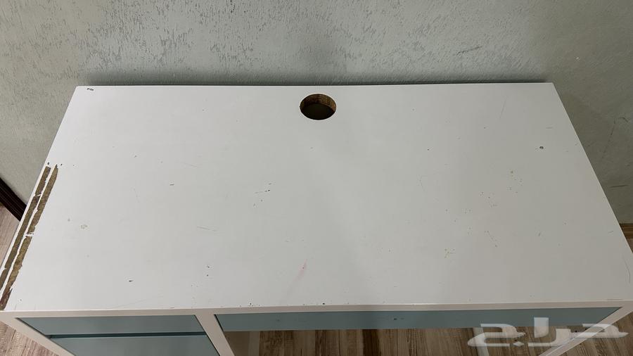 مكتب من ايكيا64382583338369111