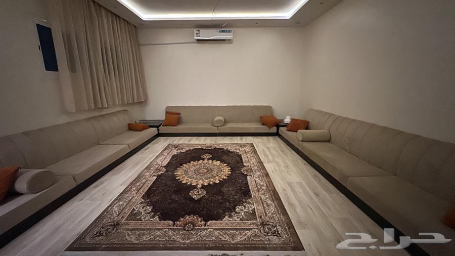 كنب 5 5 مع ستاره وخداديات1500 ومساند ظهر4 4 500 ضغط6064378469670402110