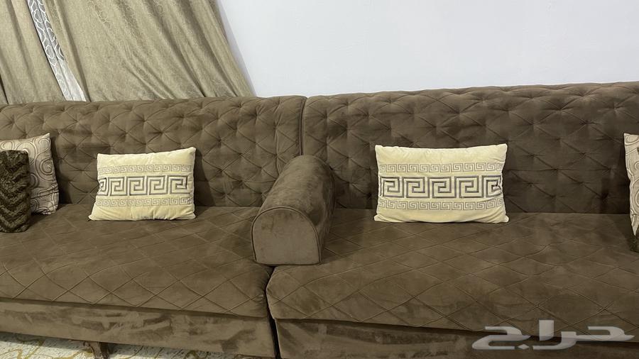 كنب للبيع شبه جديد64383885273601111