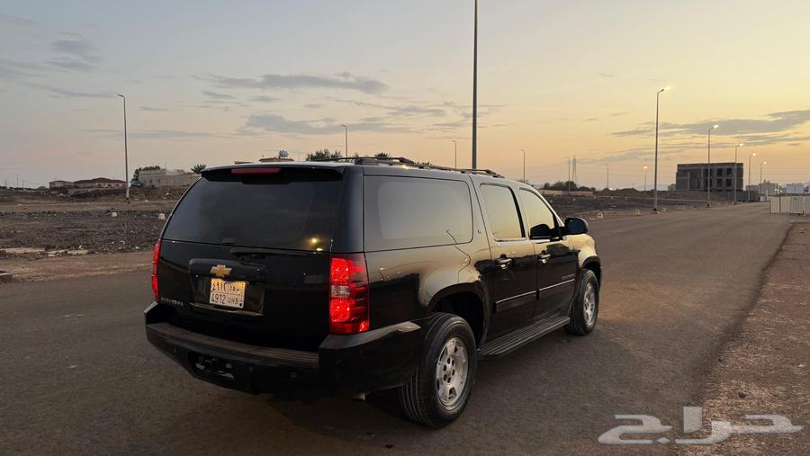 شيفرولية سوبربان 201364537658649474113