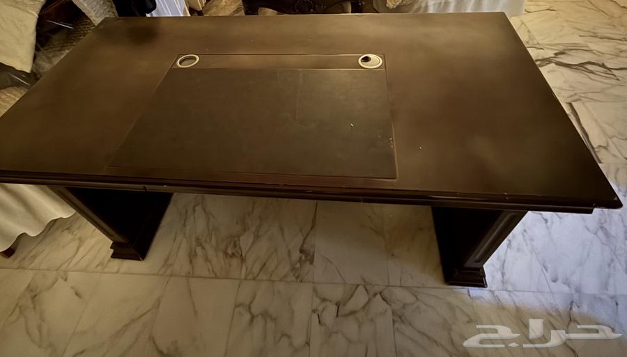 مكتب بني للبيع على السوم64385551089411111