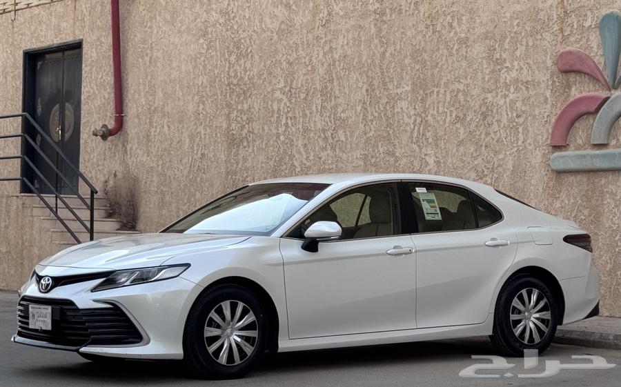 تويوتا كامري 2023 LE ممشى 20 الف64531603332098113