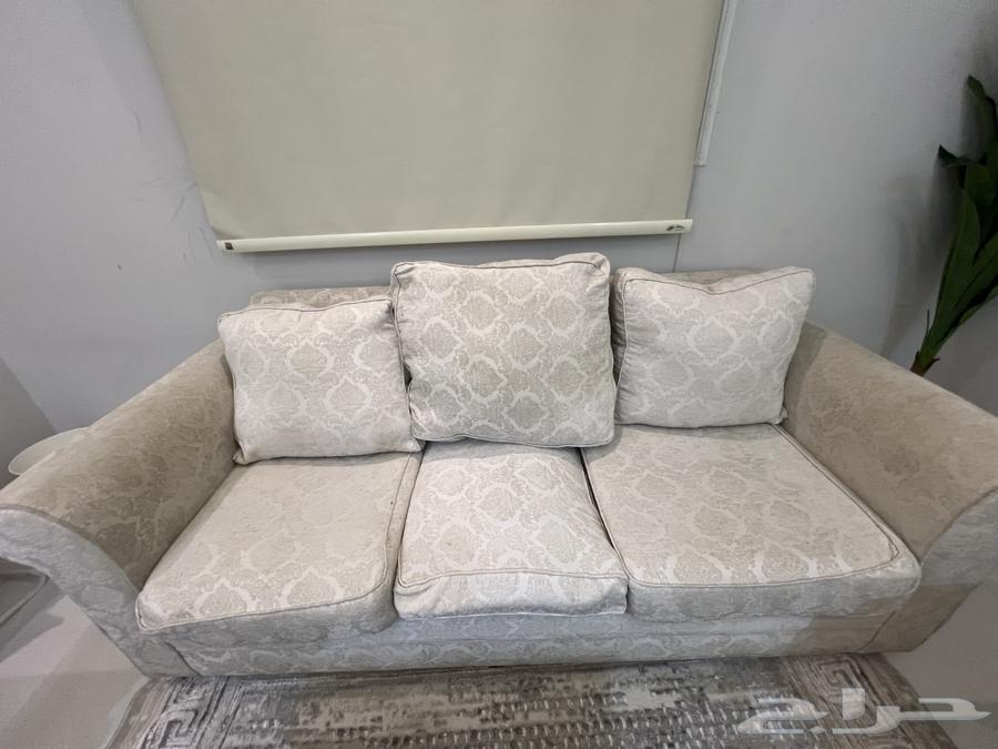 للبيع كنب وسراير بالمراتب مستعجل حي المروج64392388329473111