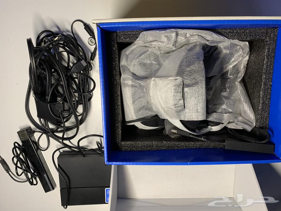 نظارة بلايستيشن VR نظيفة جدا  مع قطعة بلايستيشن 564388245567490110