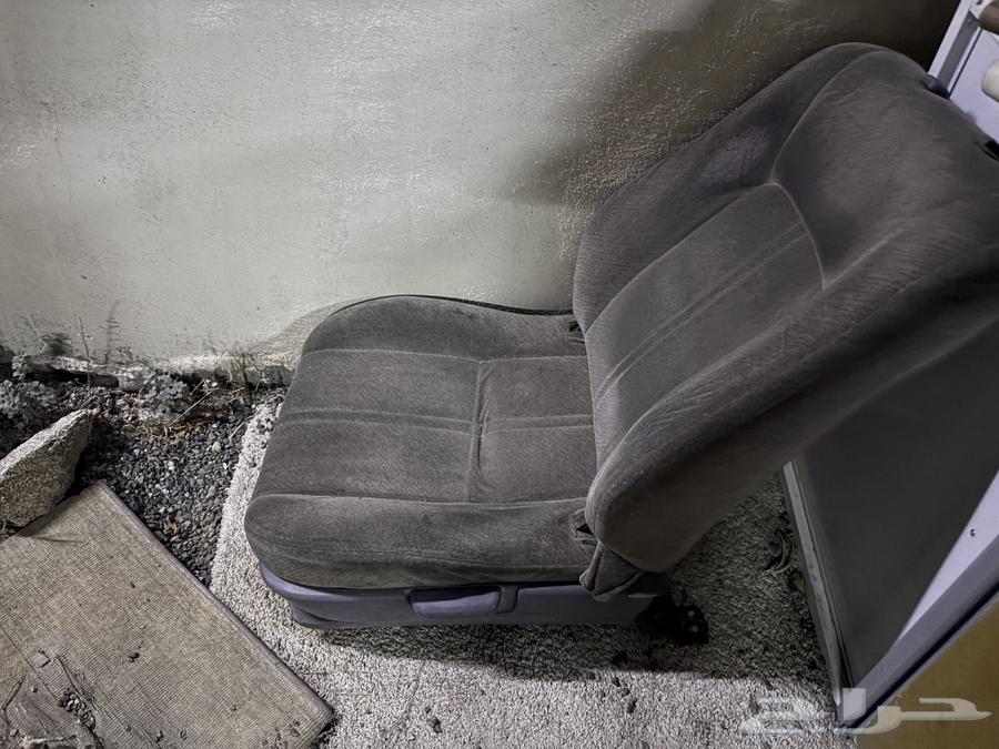 Driver and passenger seats for Camry 200164527052812289110