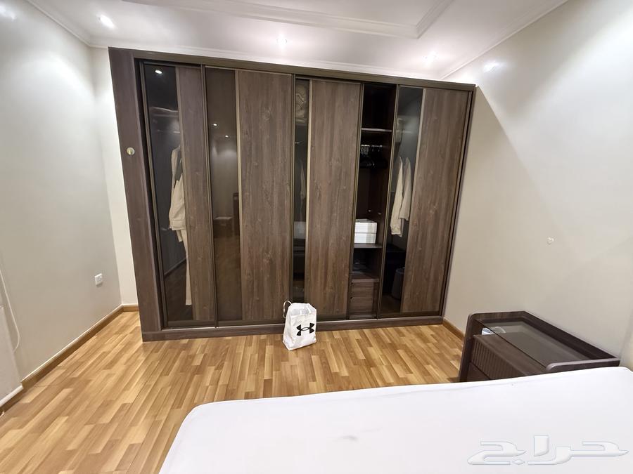 غرفة نوم كامله شيه جديدة لم تستخدم سوا ثلاث اشهر64387829624450111