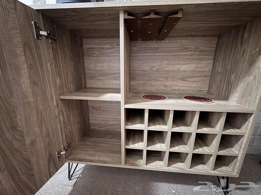 ركن قهوة تفصيل خشب أصلي نظيف جدا64385494945281111