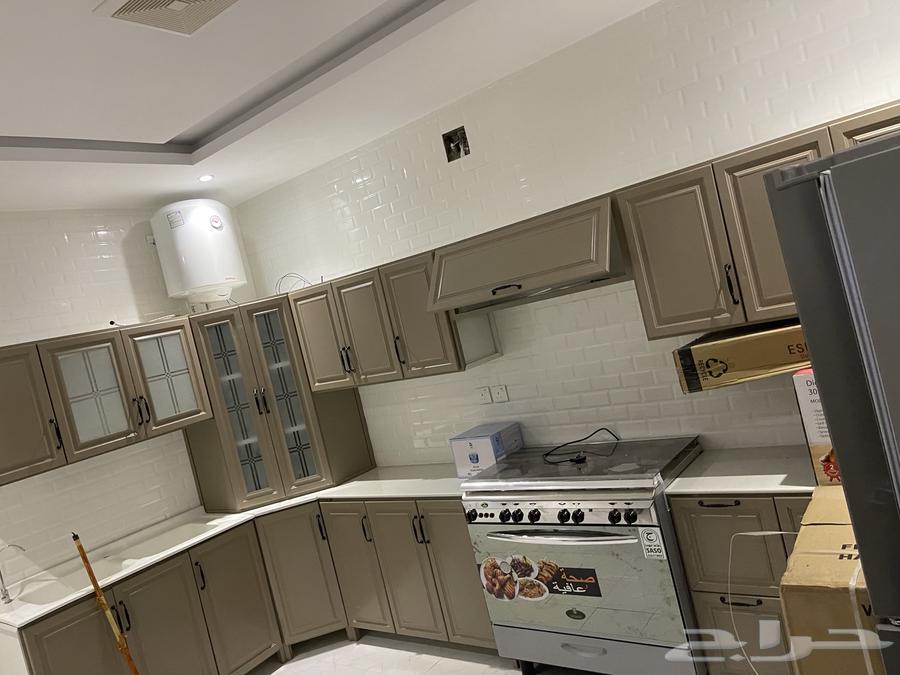 اثاث كنب ومطبخ وثلاث مكيفات اسبليت64385983979907110