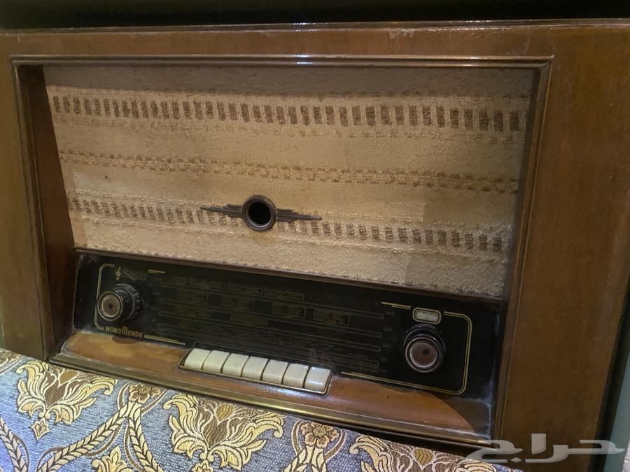 راديو خشبي قديم64391990253571112