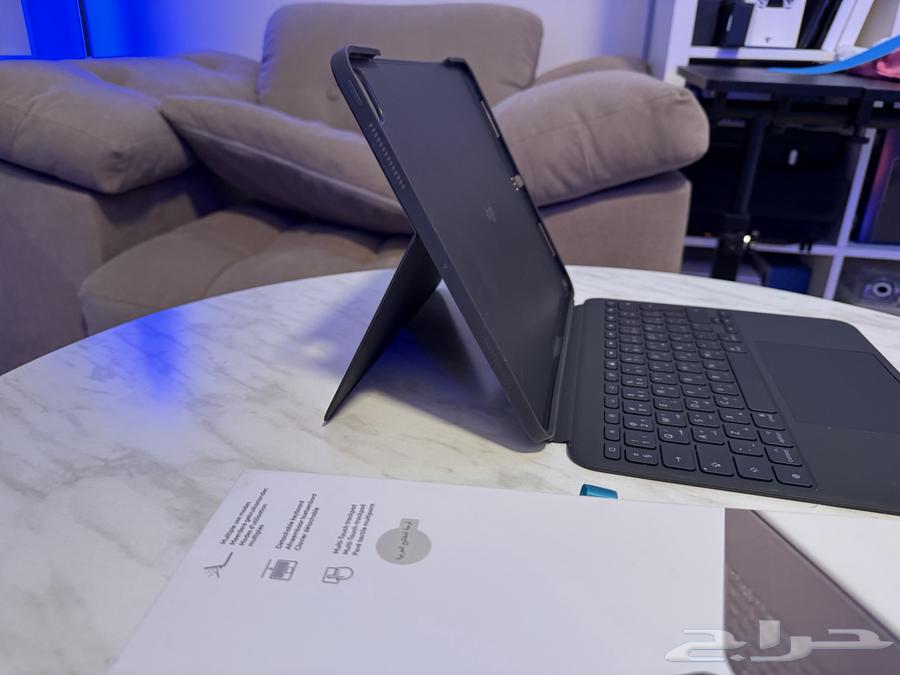 Logitech Combo touch ipad pro m4 1364386374307587113