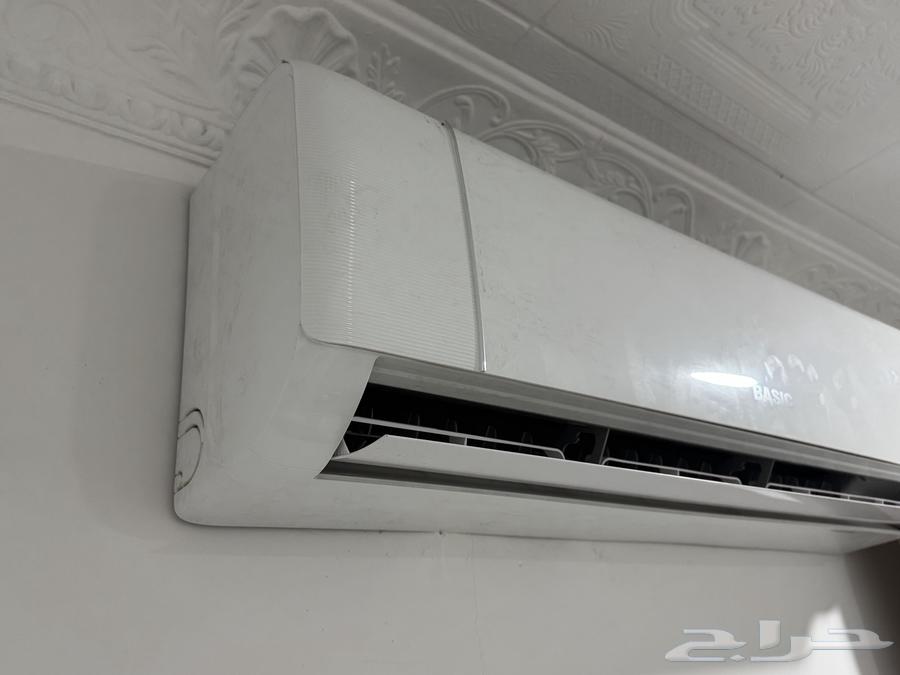 For sale (8 Basic Split AC units) used for less than a year64387704461570110