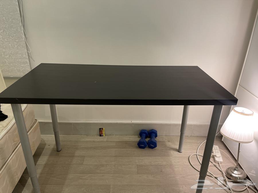 طاولة خشب من ايكيا64389058939906110