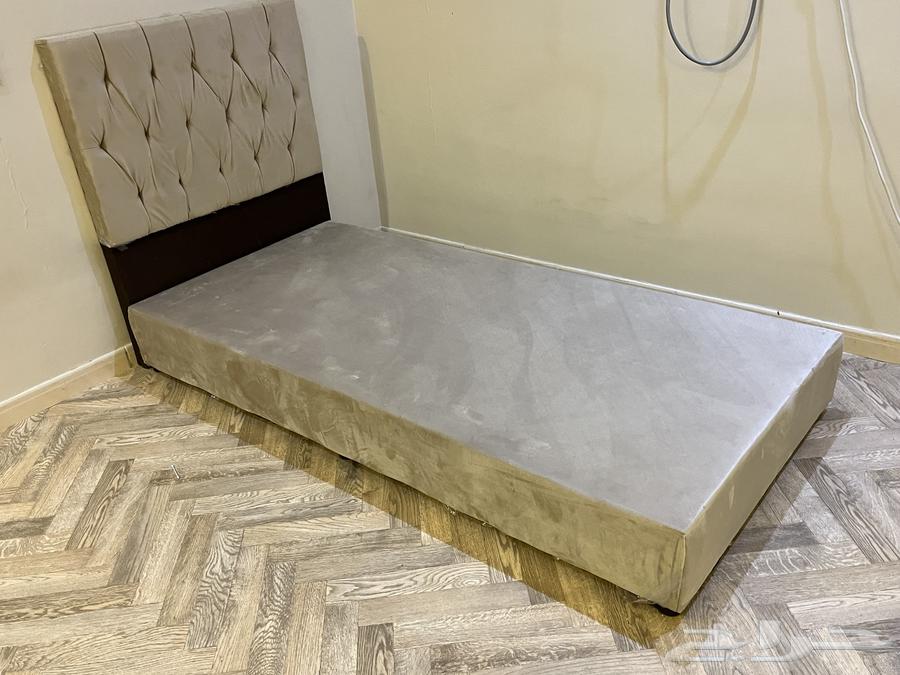 Two single beds available, each for 300 with mattresses64379311803523112