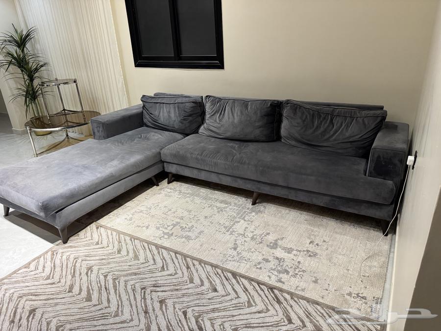 كنب حرف L للبيع في حالة ممتازة64390843281537111