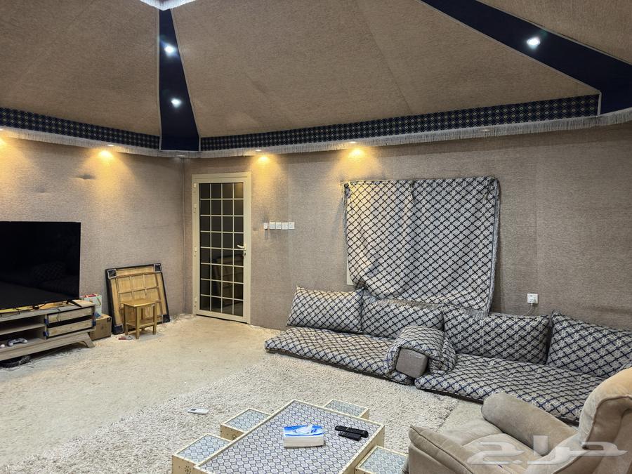 خيمة ملكية مقاس 5في664378934656386113