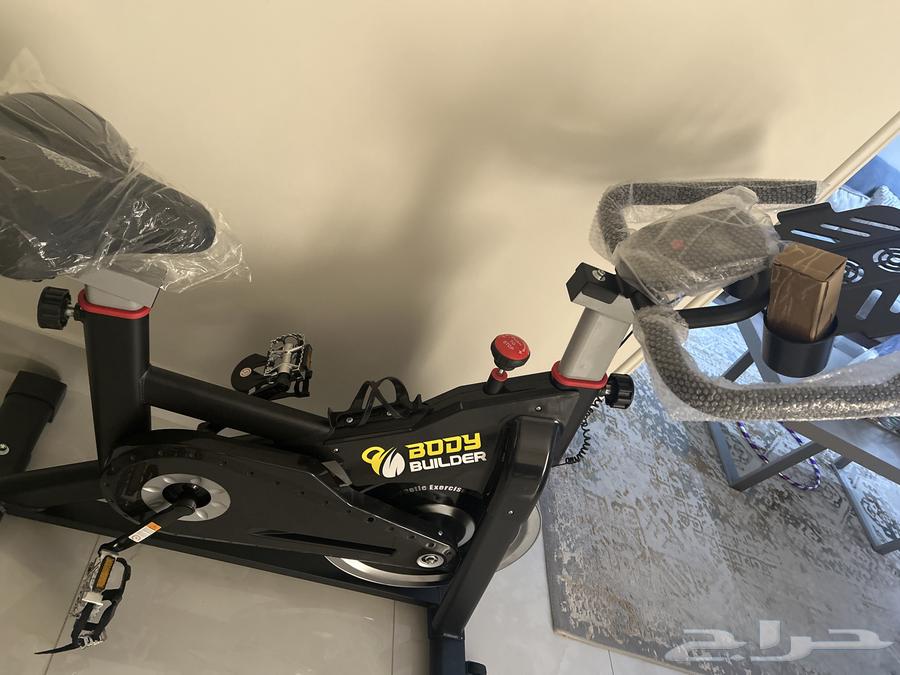 A new bicycle that has not been used with its papers64382734642051112