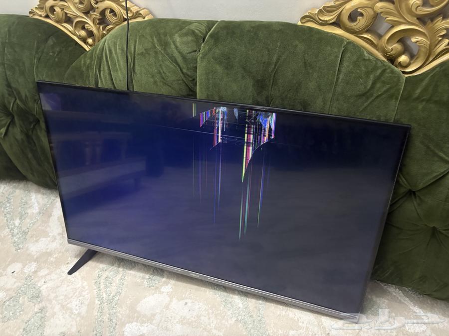 شاشة 42 بوصة64391729064578112