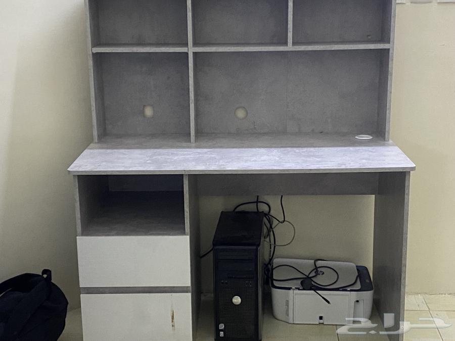 مكتب كبير للبيع مستعجل64380888365057110