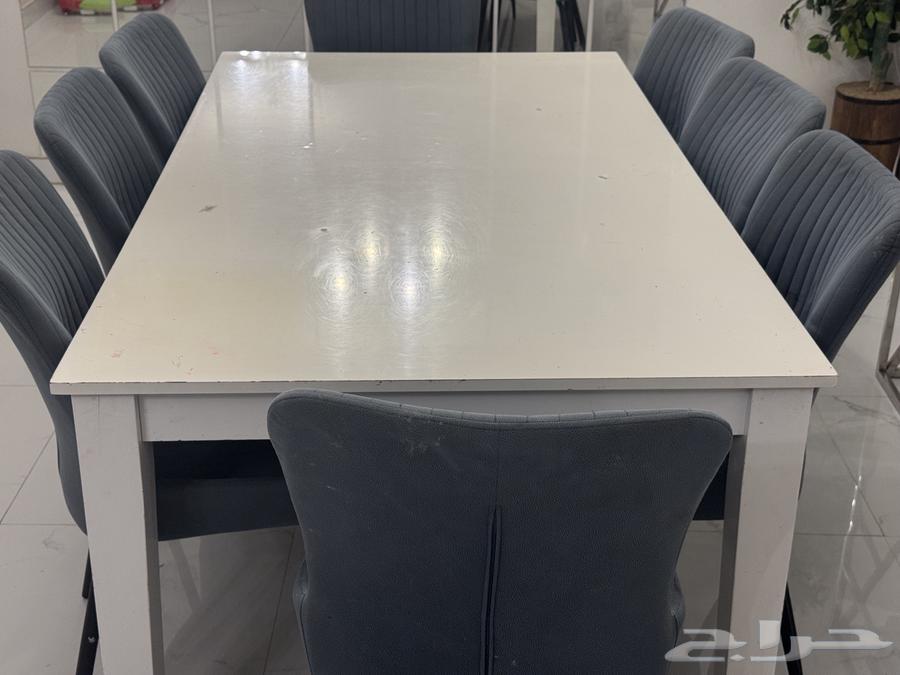 كنب مستعمل وطاولة طعام64390720299138111