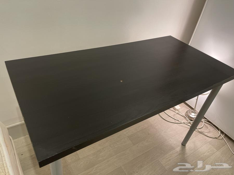 طاولة خشب من ايكيا64389058939906111