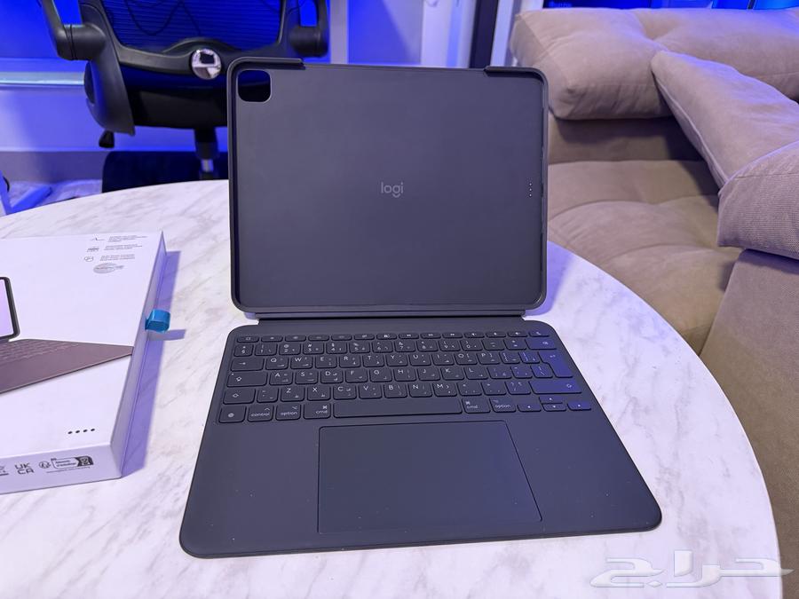 Logitech Combo touch ipad pro m4 1364386374307587114