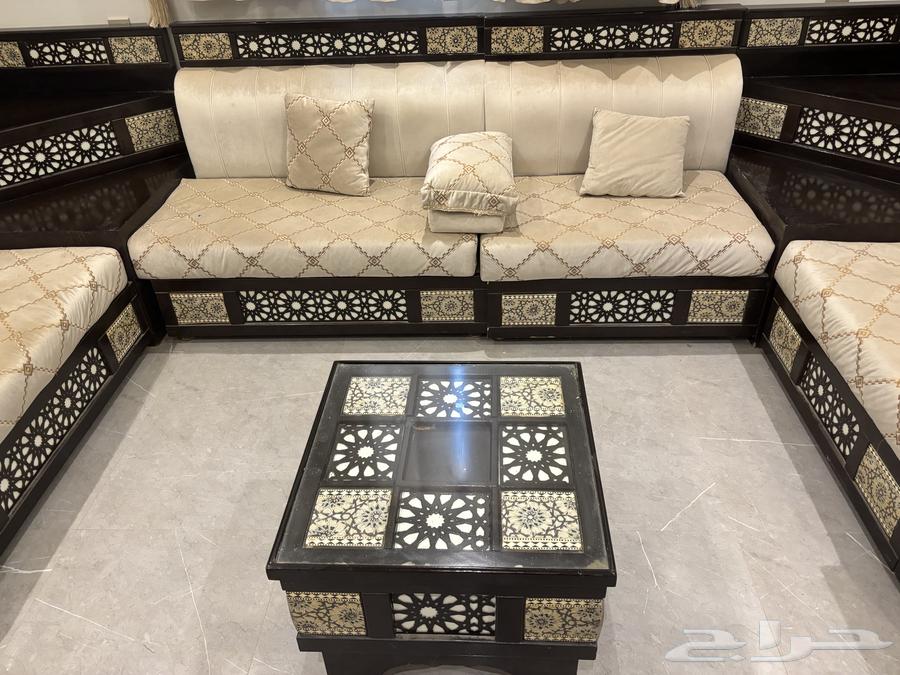 1000 ريال قابل لي أتفاوض كنب مجلس شبه مستخدم نضيف64389723092609111