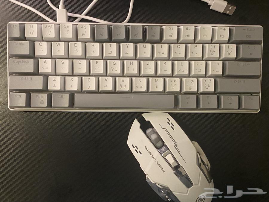 للبيع شاشة مع كيبورد و ماوس64385077392643112