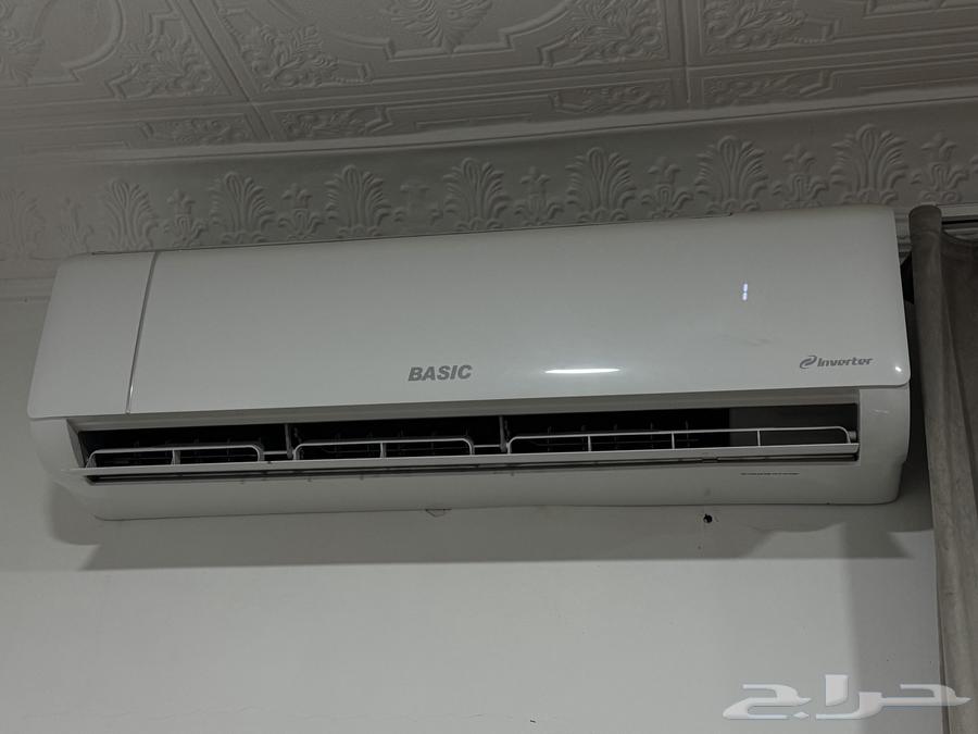 For sale (8 Basic Split AC units) used for less than a year64387704461570112