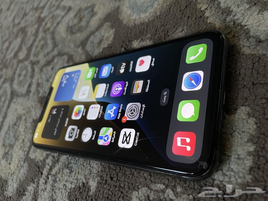 للبيع iPhone 11 Pro Max64381150235137111