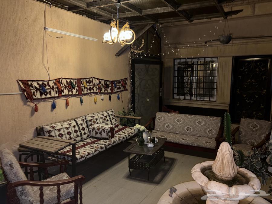 للبيع مستعجل جلسة مع مظله ومكيف صحراوي64377432930946111