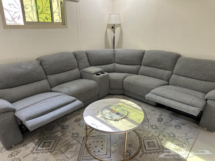 Living room sofa with table and zoli, clean and new condition64383816294273112