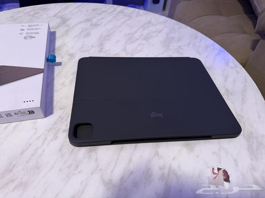 Logitech Combo touch ipad pro m4 1364386374307587112