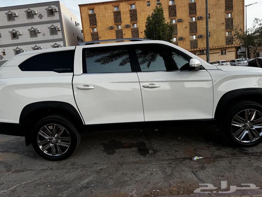 Rexton 4x4 model 2020 leather seats and low mileage with high torque power64520797626497111