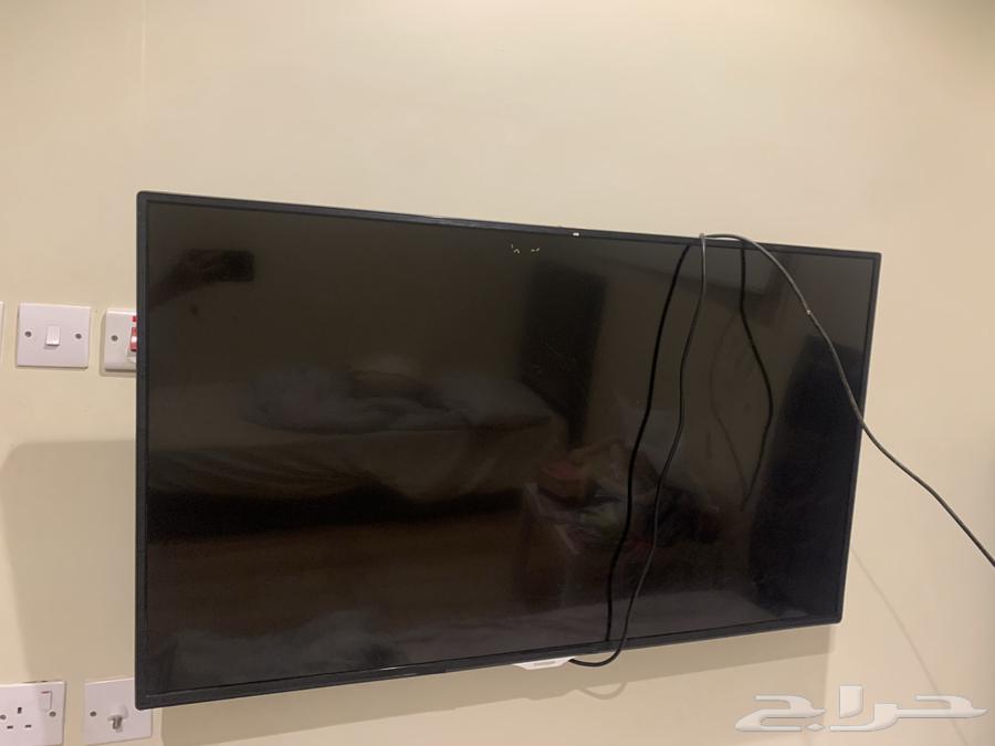 A regular TV, not smart Thiamsoon64386961824898110