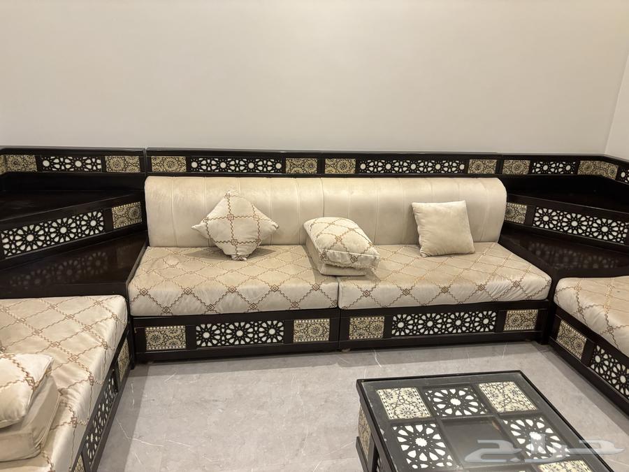 1000 ريال قابل لي أتفاوض كنب مجلس شبه مستخدم نضيف64389723092609112