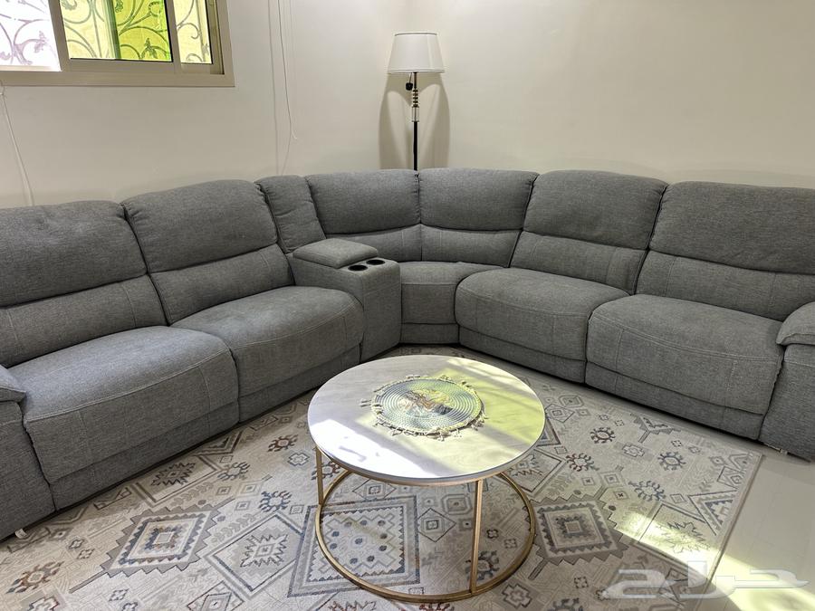 Living room sofa with table and zoli, clean and new condition64383816294273114