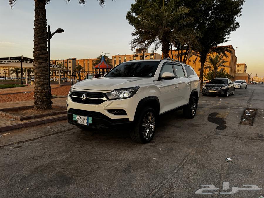 Rexton 4x4 model 2020 leather seats and low mileage with high torque power64520797626497113