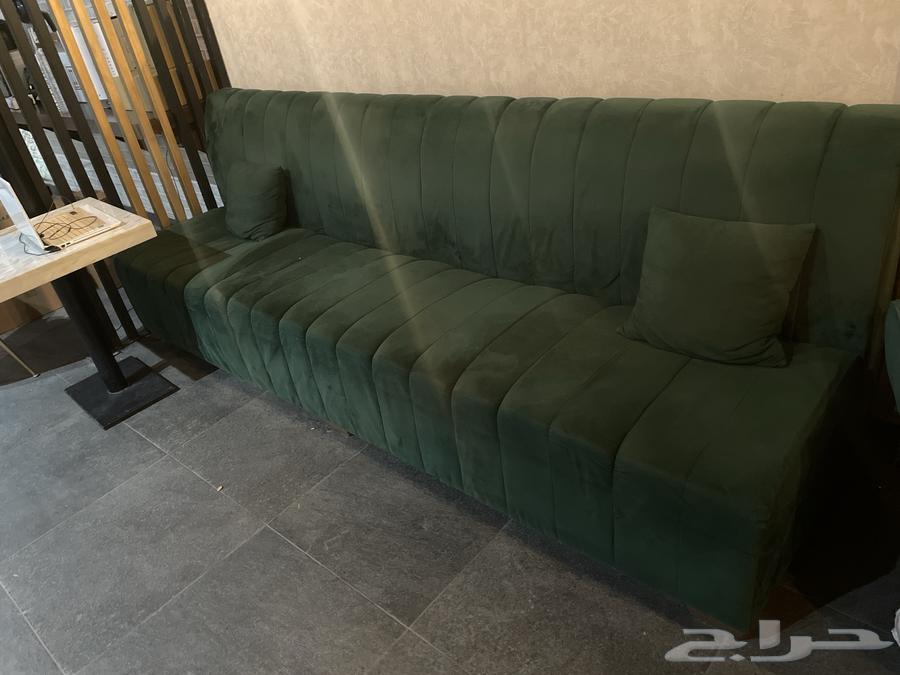 للبيع اثاث وطاولات ومطبخ نظيييف64390761705986113