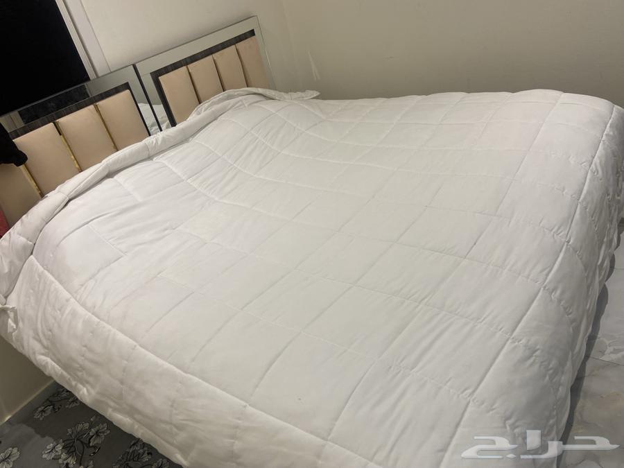 King bed for sale, IKEA double mattress 200x180, almost new, free of defects64377974076163111