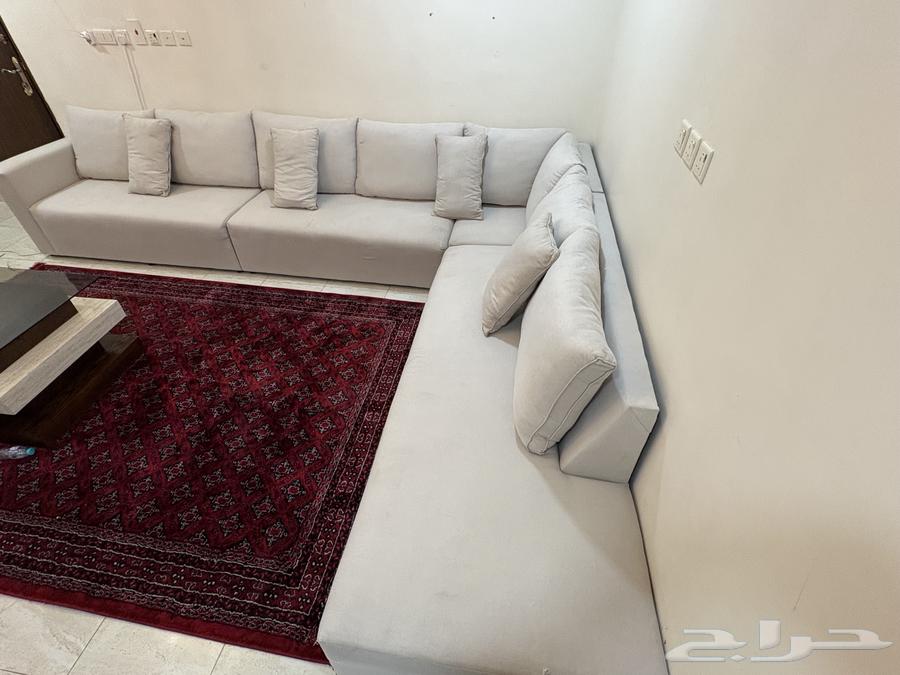 Clean sofa, used for one and a half years, comes with a chair64379588024321110