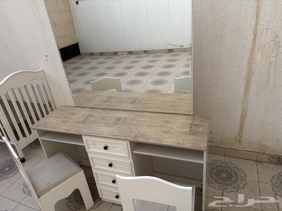 سرير اطفال جوده عاليه نظيف وتسريحه64386585091970111