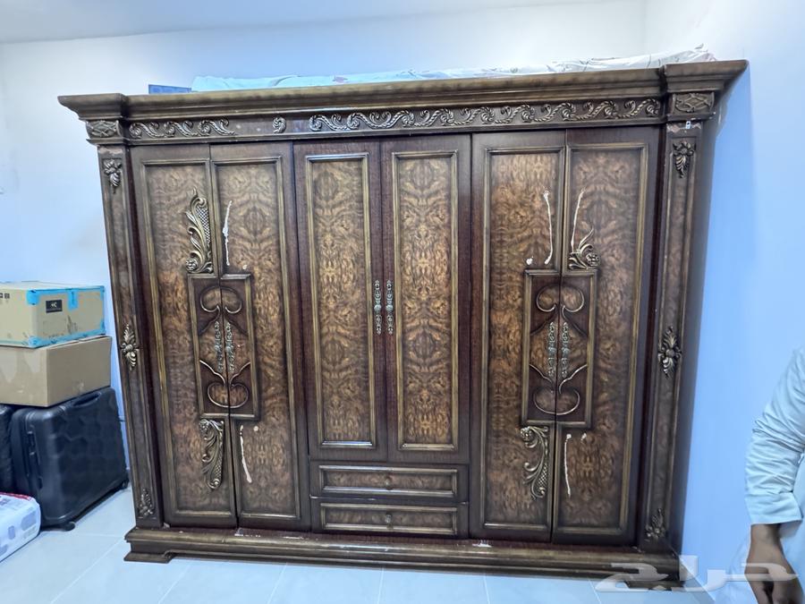 غرفه نوم ملكي كامله جيه جدا بحاله ممتازه64384106219777113